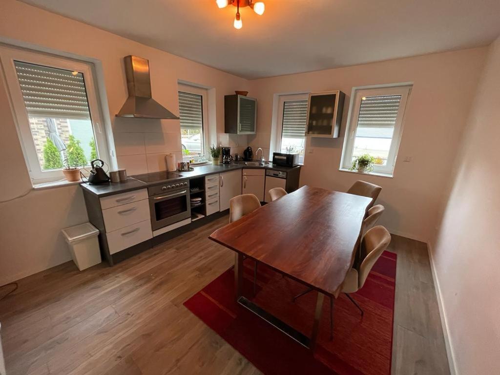 Lux Apartmant 2 웨스터스테드 외부 사진
